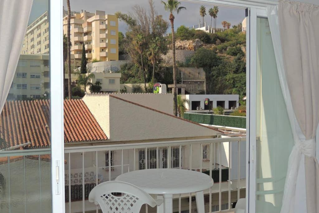 Carihuela Palace Studio 419 Beach - Playa Apartment Torremolinos Bagian luar foto