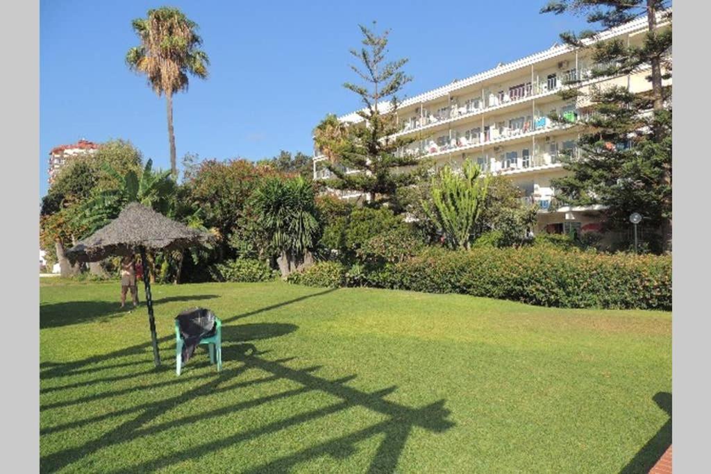 Carihuela Palace Studio 419 Beach - Playa Apartment Torremolinos Bagian luar foto