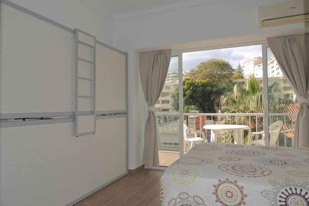 Carihuela Palace Studio 419 Beach - Playa Apartment Torremolinos Bagian luar foto